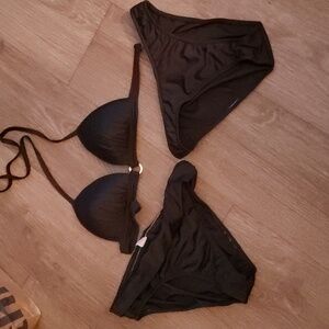 Venus black bikini